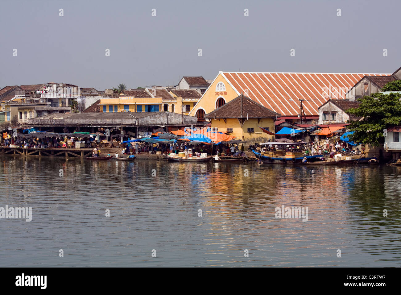 Market by the river, Hoi An, Vietnam Stock Photo