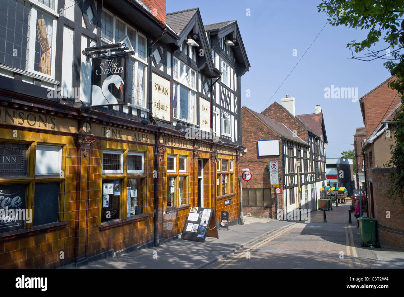 Worksop public house hires stock photography and images Alamy