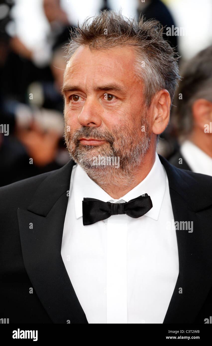 LUC BESSON THE TREE OF LIFE PREMIERE PALAIS DES FESTIVALS CANNES FRANCE 16 May 2011 Stock Photo