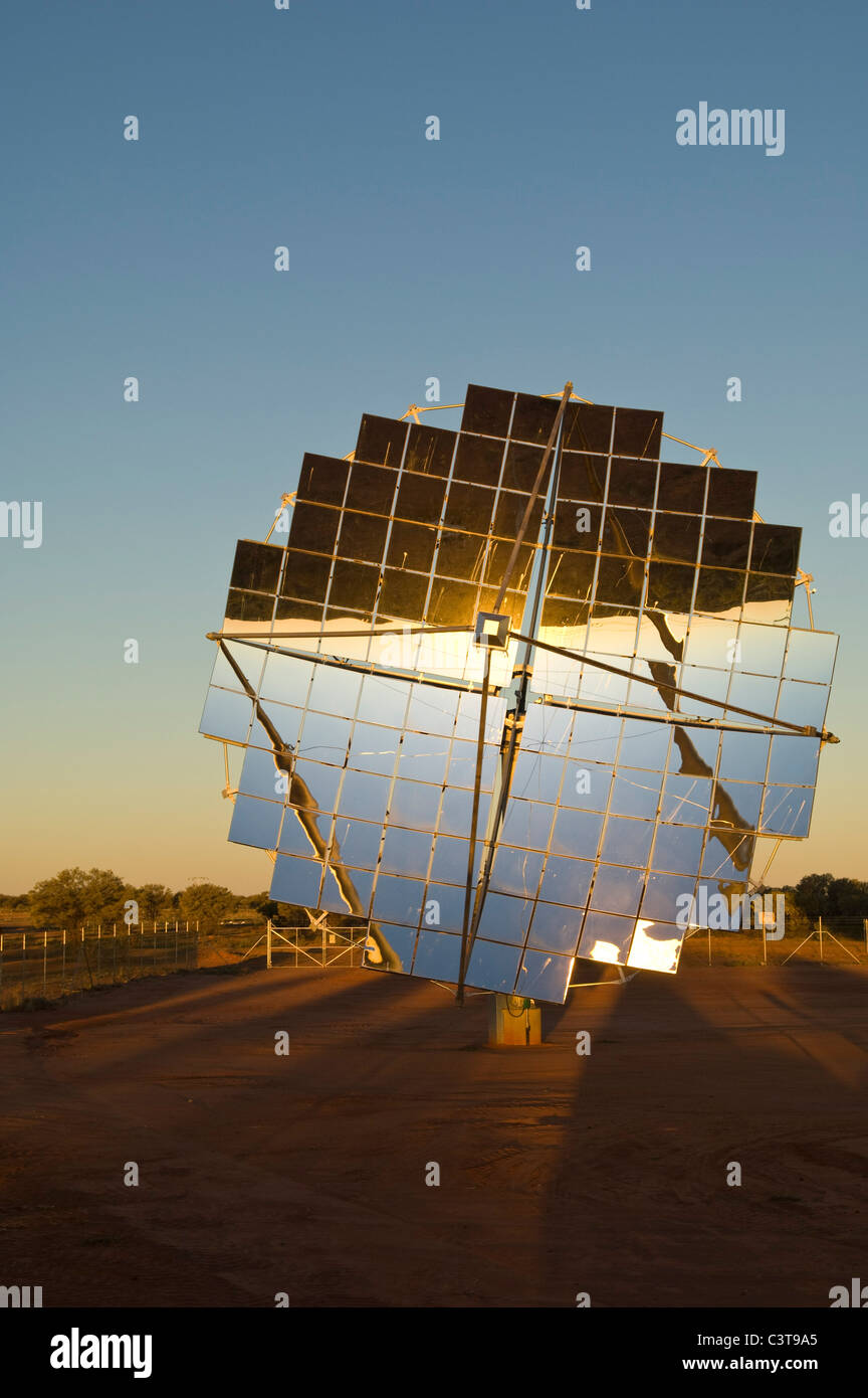 Giant mirror array used for solar electricity generation at Windorah, Queensland, Australia Stock Photo