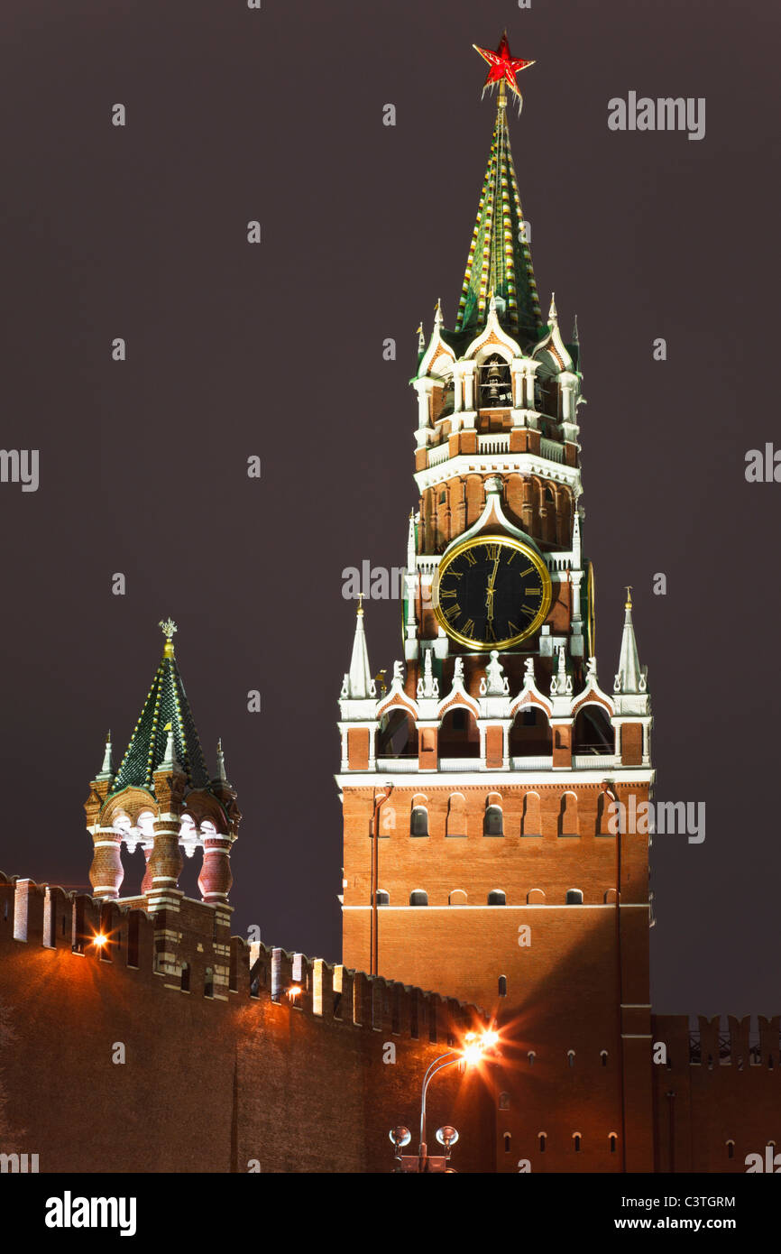 A Spassky tower of Kremlin wall.Night view from Vasilevskiy slope. Moscow, Russia Stock Photo