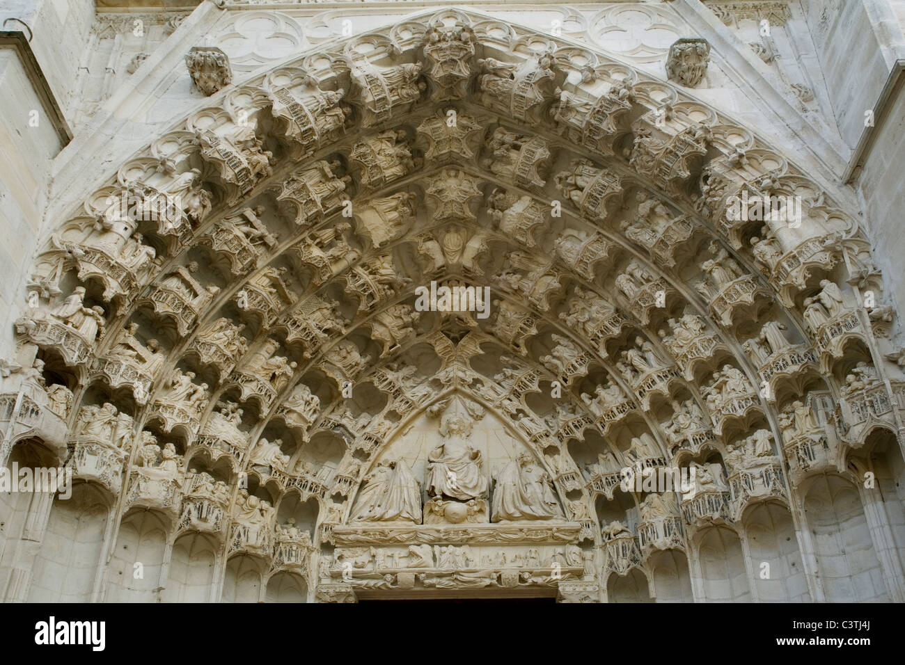 Auxerre cathedral st etienne hires stock photography and images Alamy