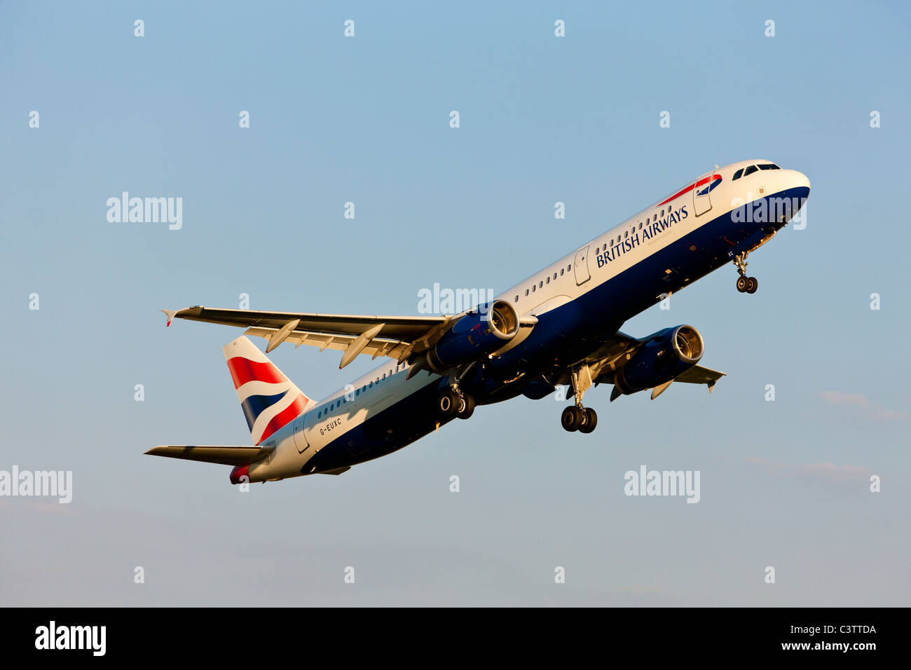 Flight British Airways ( Airbus A 321 ) taking off Stock Photo