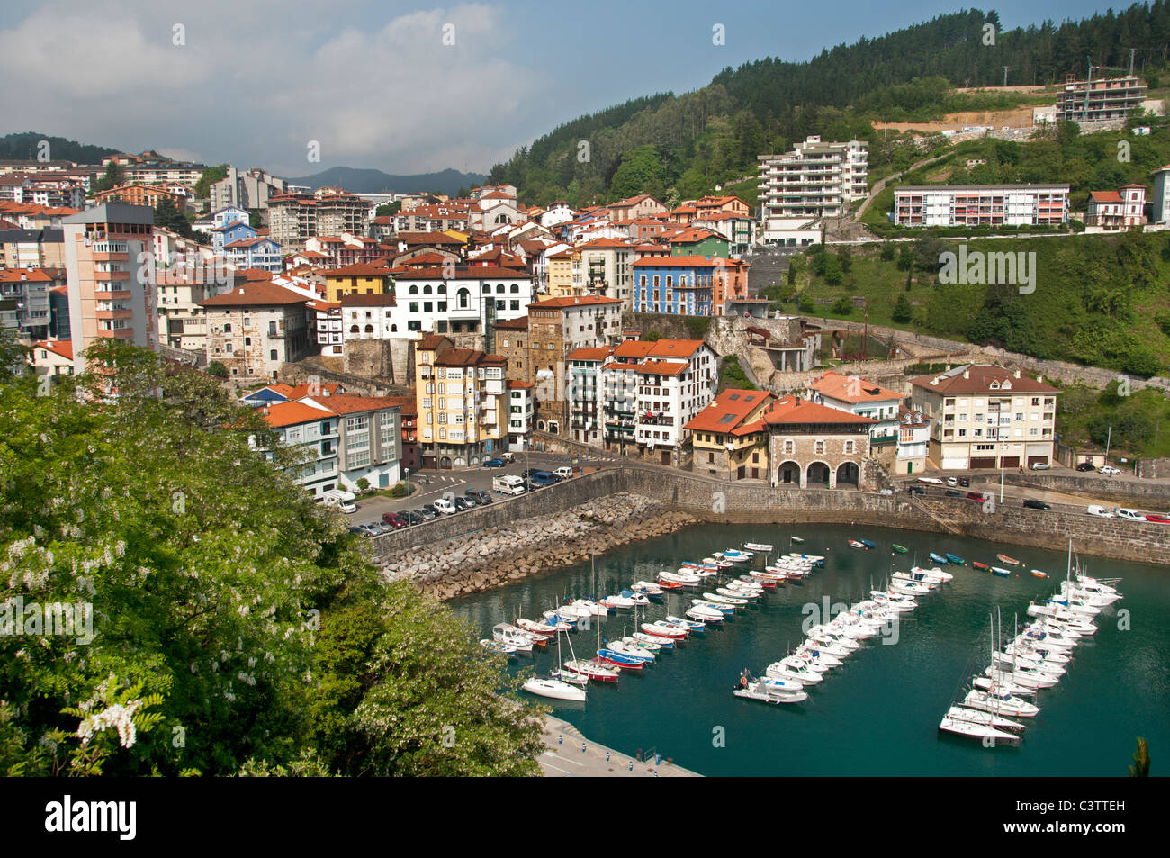 Ondarroa Spain old Spanish Fishing Port Harbor Stock Photo - Alamy