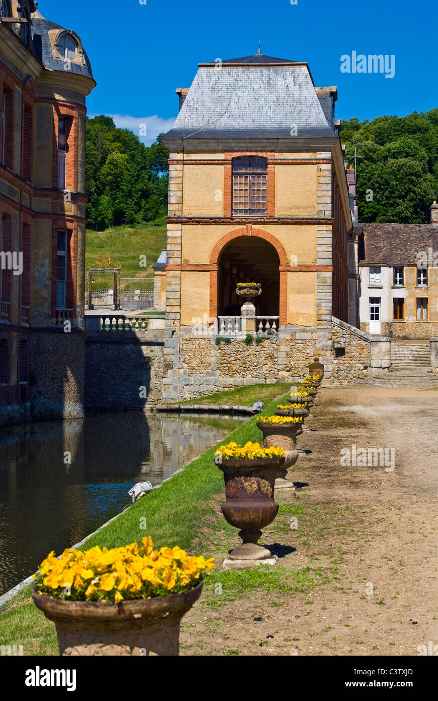 French baroque hi-res stock photography and images - Page 3 - Alamy