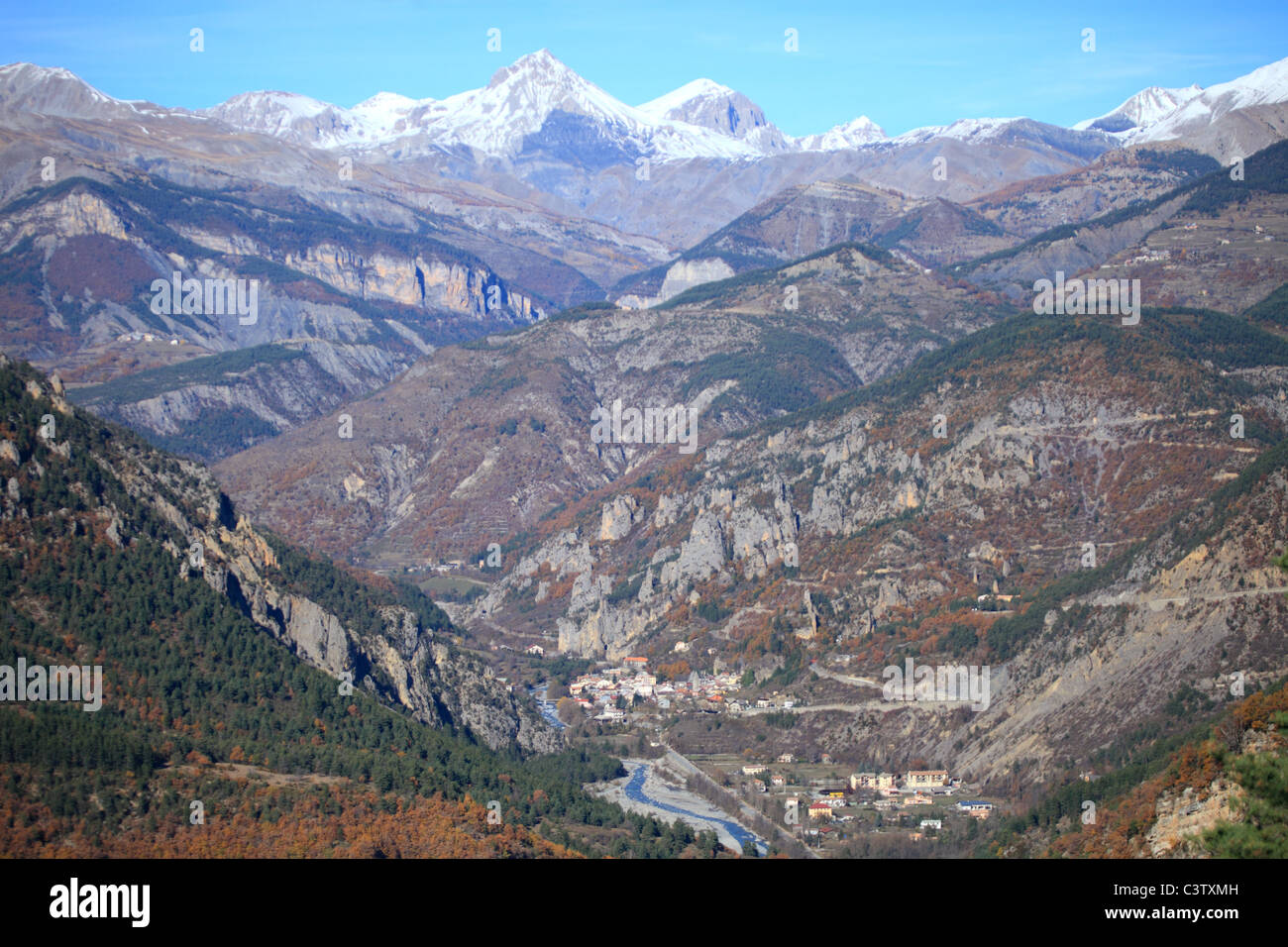 The impressive red colored Gorges de Daluis in northern Alpes-Maritimes ...