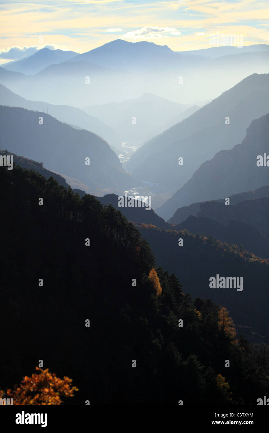 The impressive red colored Gorges de Daluis in northern Alpes-Maritimes ...