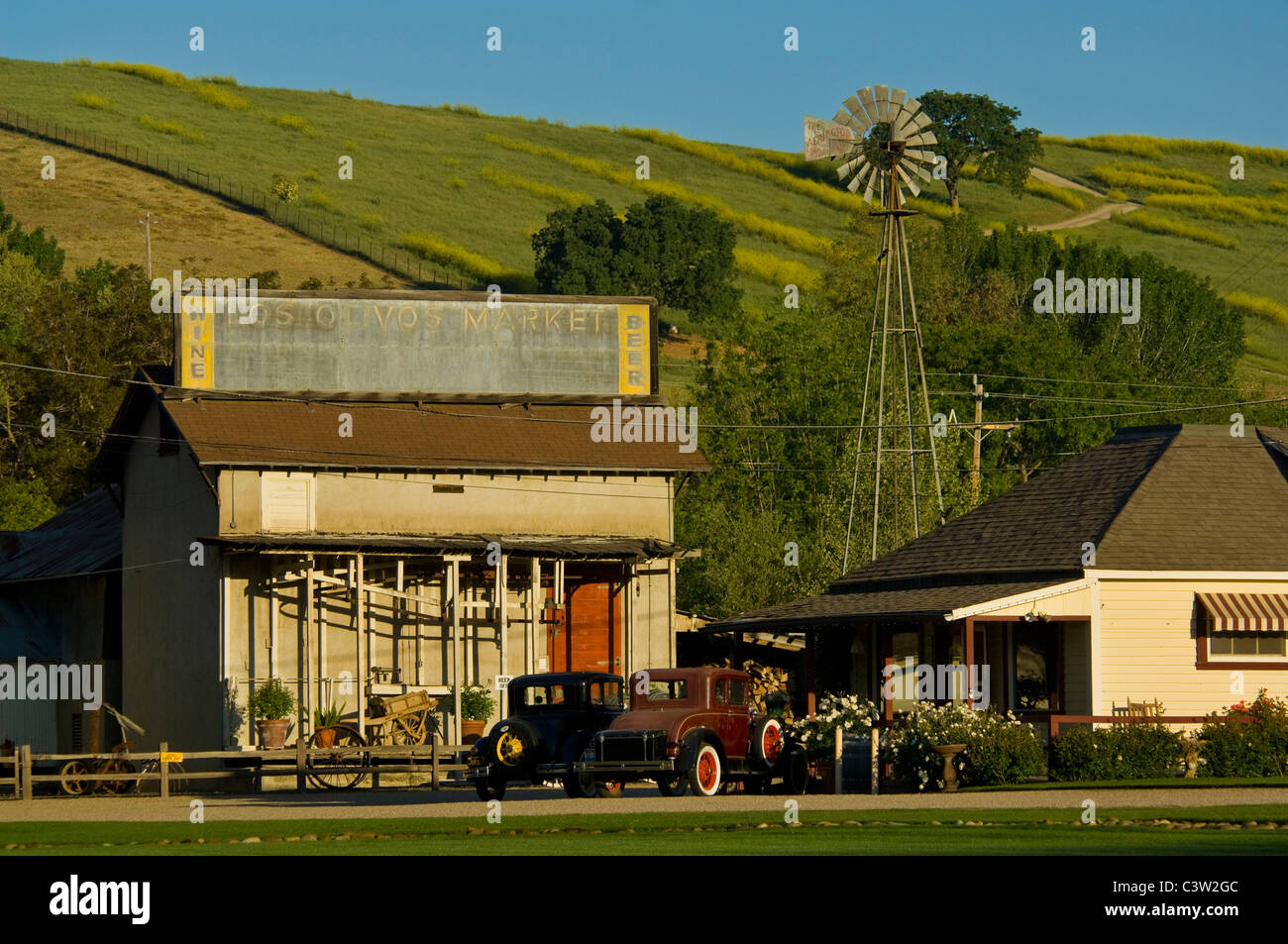 Vintage antique cars parked in front of the Los Olivos Market, Los Olivos, California Stock Photo