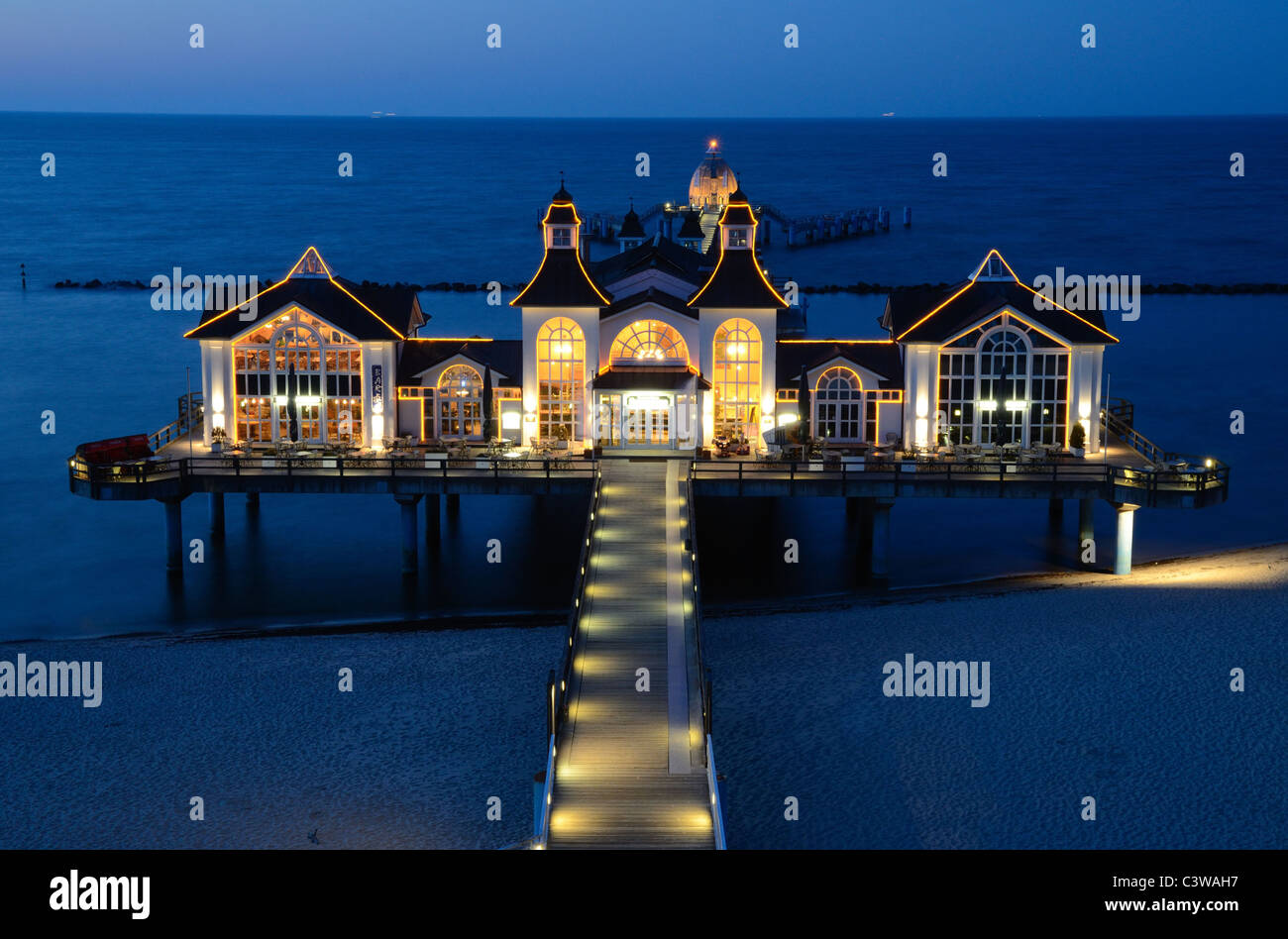 Pier of Sellin on German island of Rugen, Baltic Coast, at night Stock ...