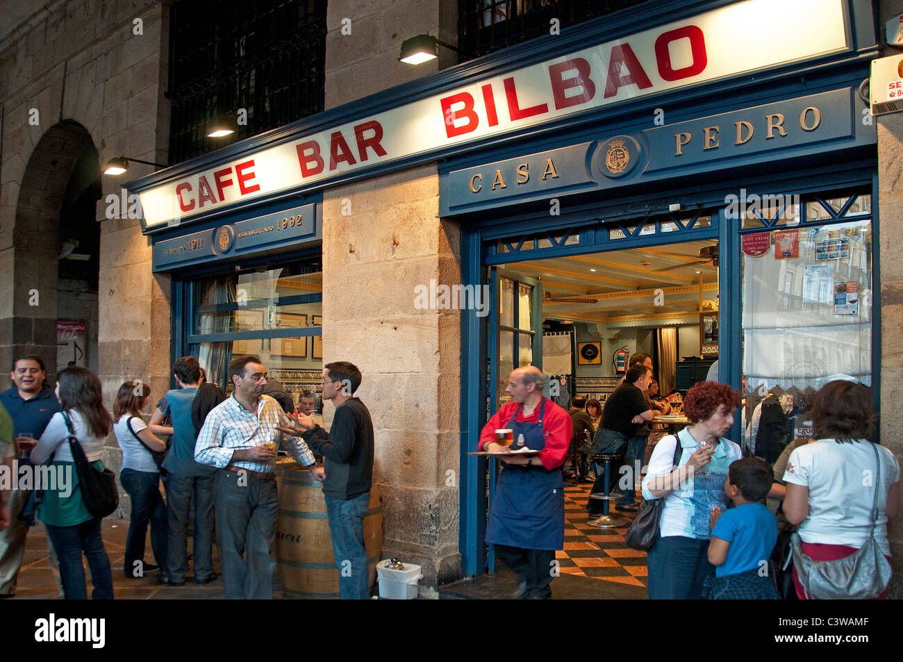 Plaza Nueva Bilbao Spain Restaurant Bar Pub Cafe tapas pinchos pintxos