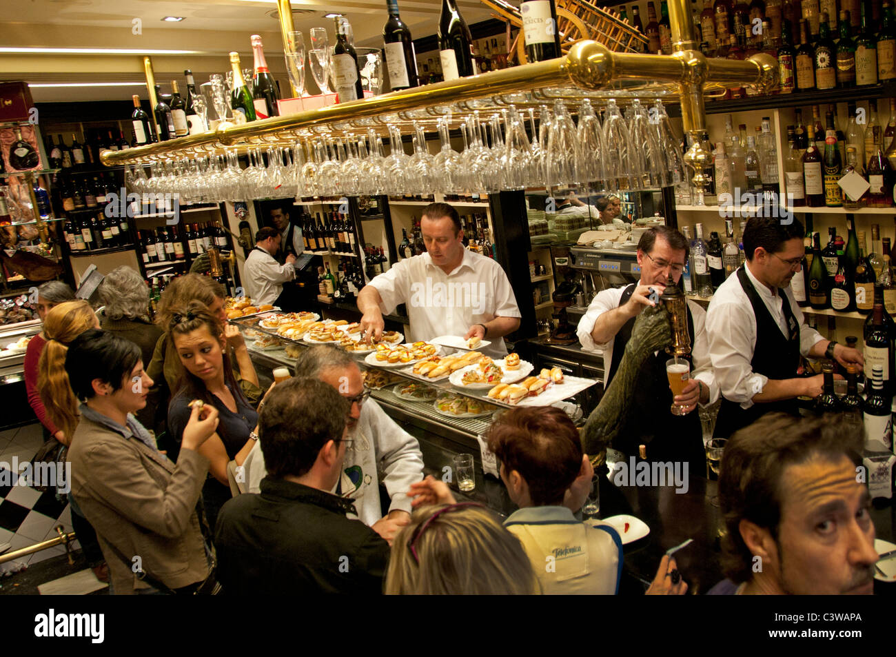 Spain tapas bar hi-res stock photography and images - Alamy