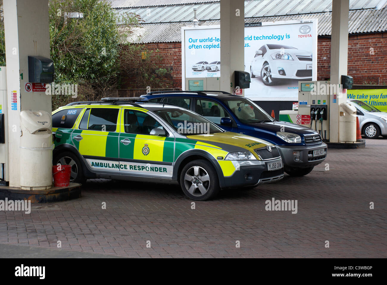 ambulance responder estate car at the petrol station Stock Photo
