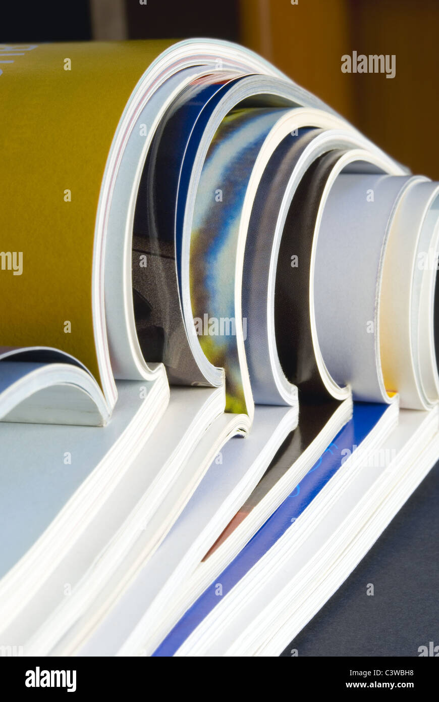 Glossy paper hires stock photography and images Alamy