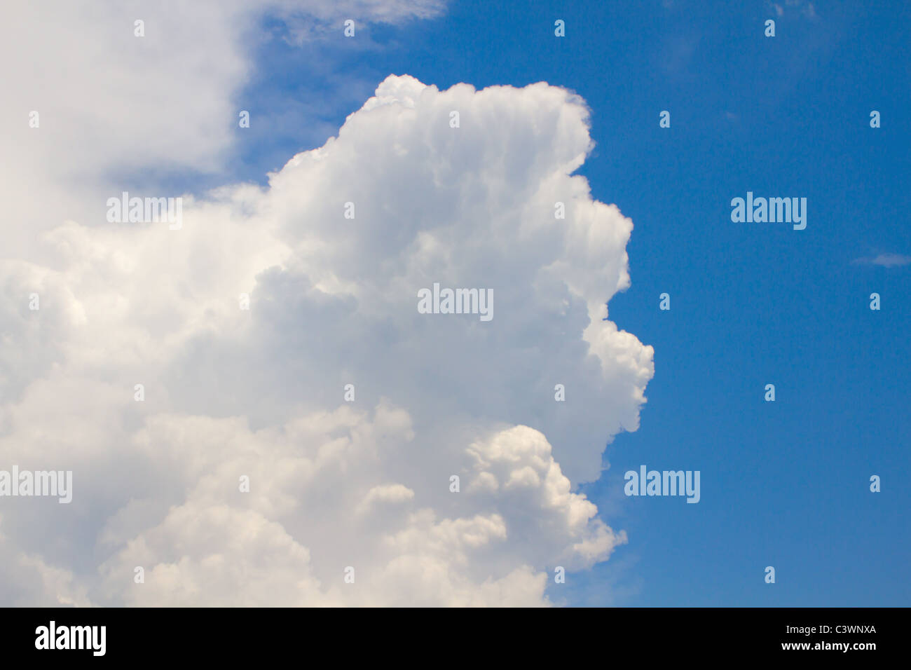 Bright puffy white cloud hires stock photography and images Alamy