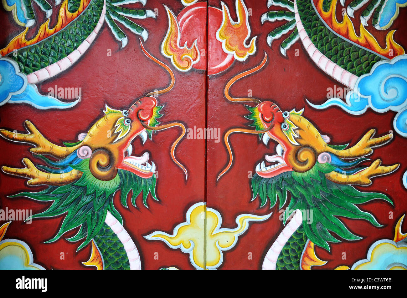 Chinese dragon painting red hi-res stock photography and images - Alamy