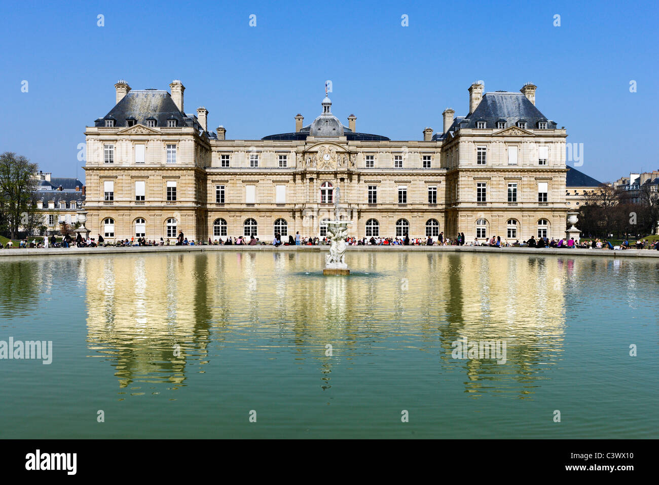 The Luxembourg Palace from the Jardin du Luxembourg, 6th Arrondissement, Paris, France Stock Photo