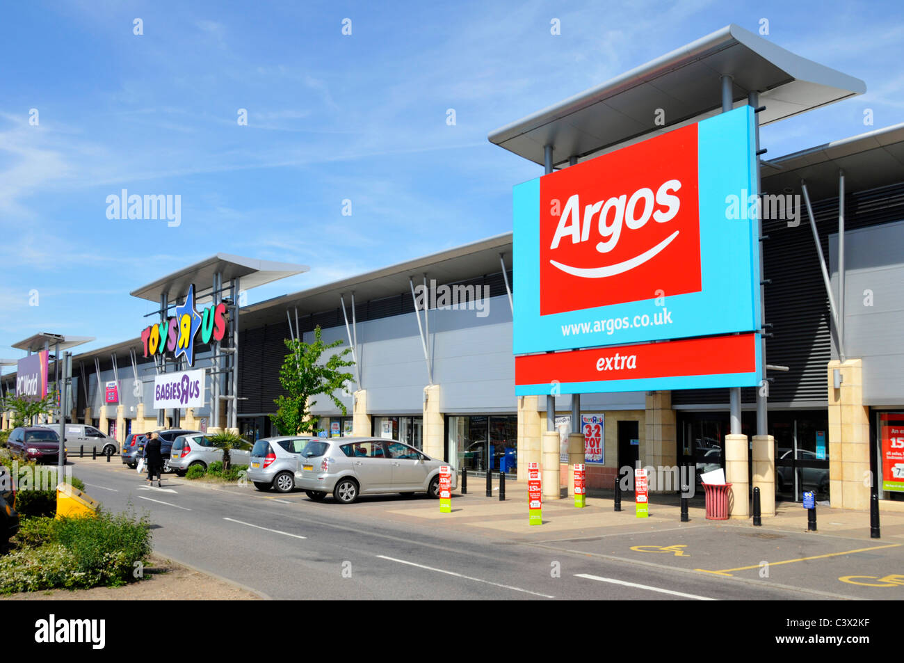 Lakeside Shopping Park Argos And Toys Are Us Retail Businesses And 
