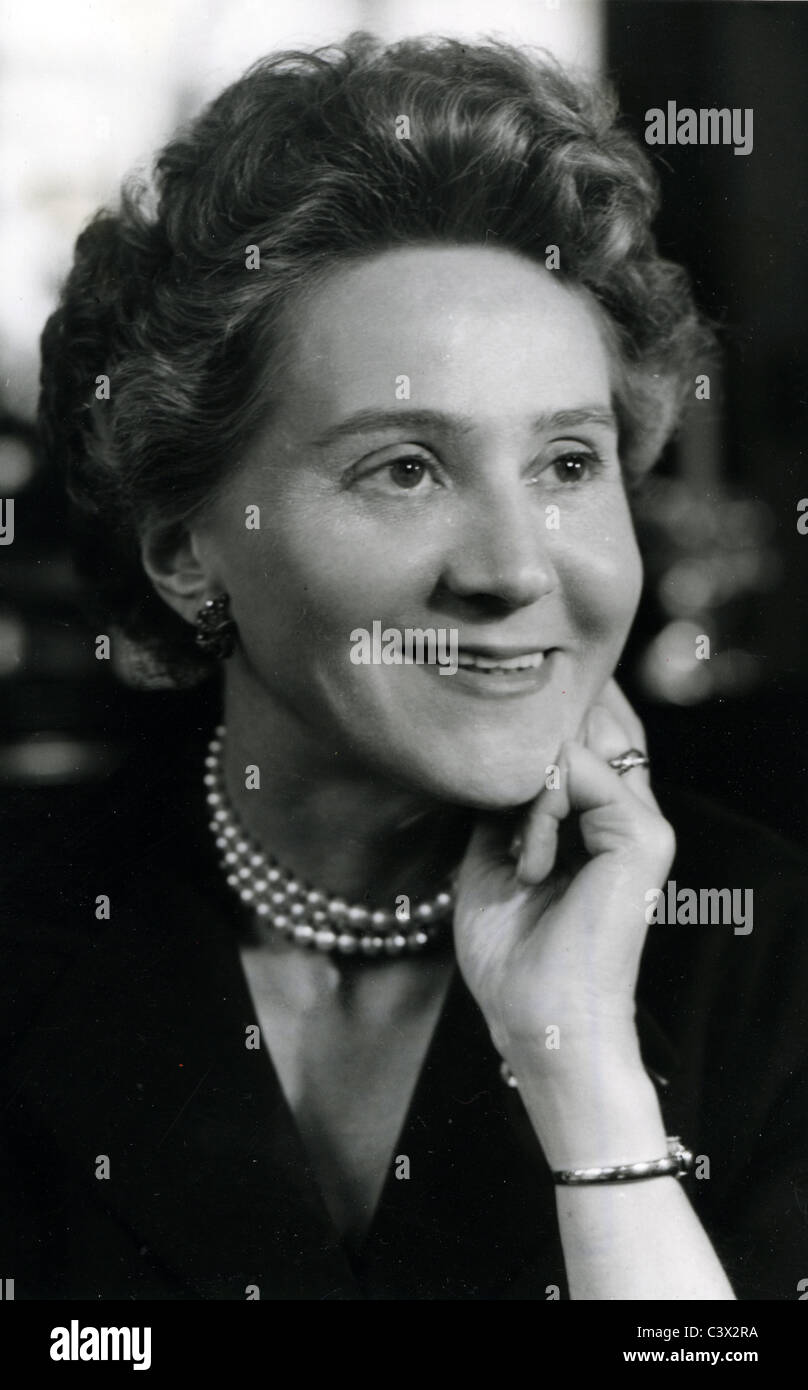 ODETTE HALLOWES (1912-1995) French-born SOE heroine in WW2 Stock Photo