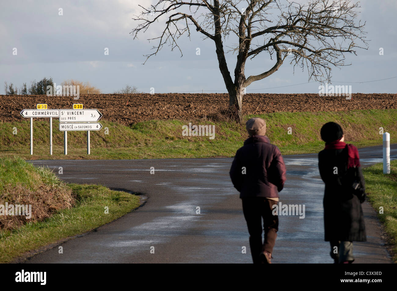 Route De Campagne High Resolution Stock Photography And Images Alamy Route De Campagne High Resolution Stock Photography And Images Alamy