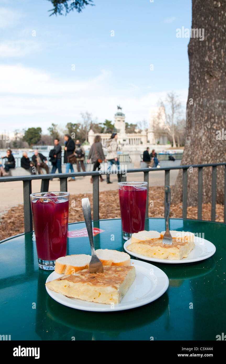 Spanish omelet servings and sangria for two. The Retiro park, Madrid, Spain. Stock Photo