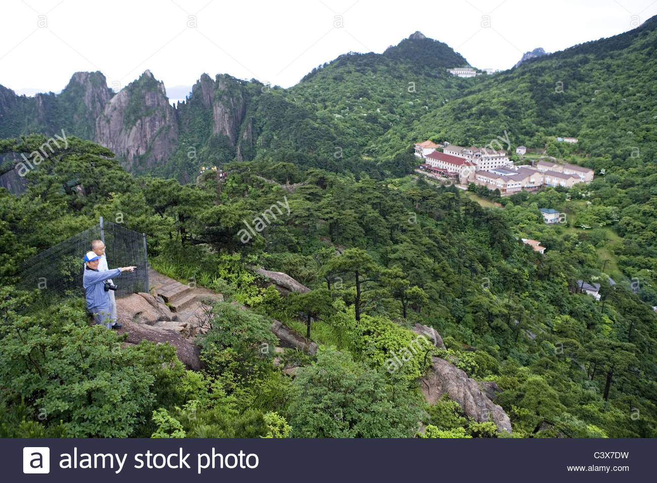 China Anhui Huangshan Mountains Hotel Complex Stock Photo - 