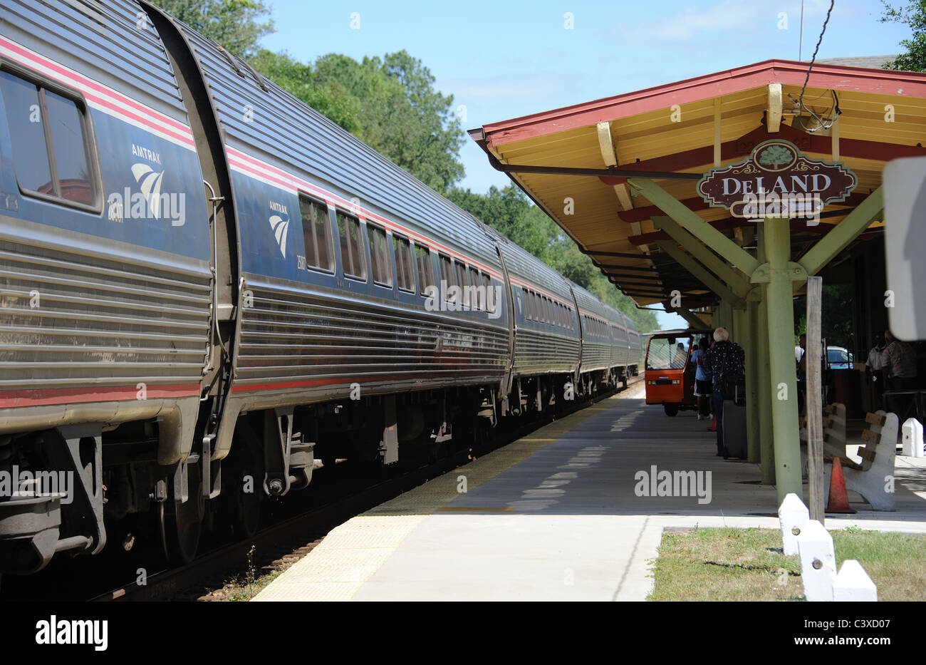 Train stations train carriages hires stock photography and images Alamy