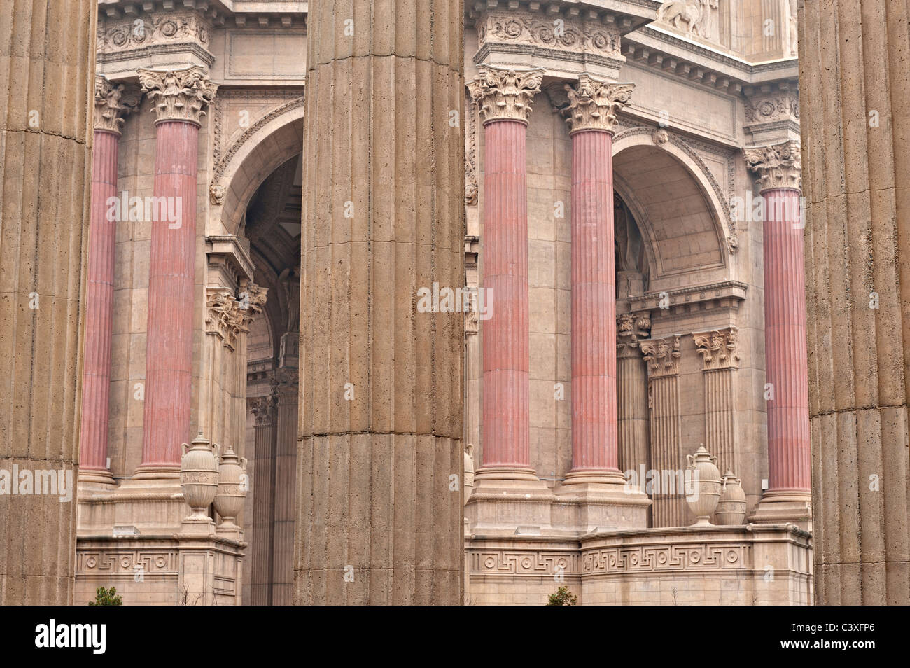Fluted columns hires stock photography and images Alamy