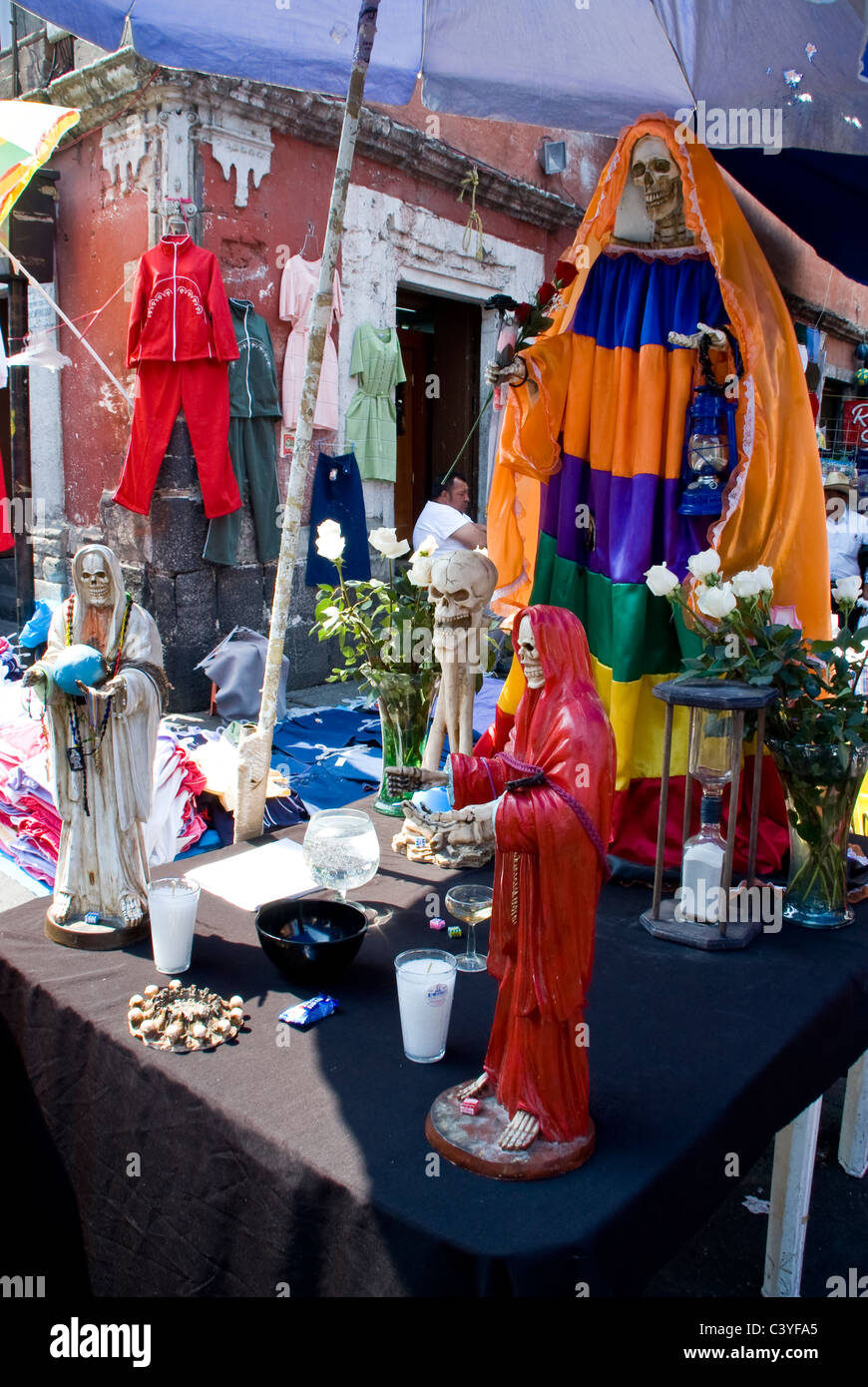 street-market-in-mexico-city-the-saint-death-stock-photo-alamy