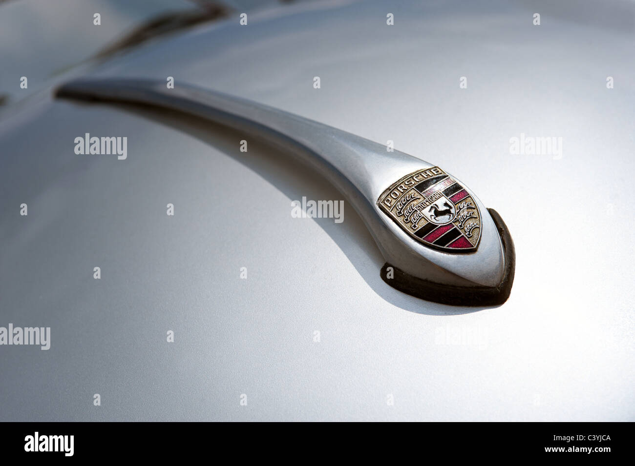 The hood / bonnet detail of a Porsche 356 speedster Stock Photo