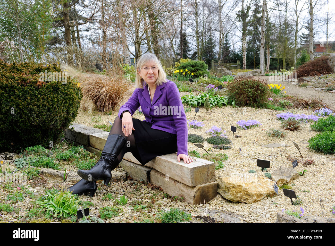 Alpine Garden Society garden Worcestershire was founded 1929. The