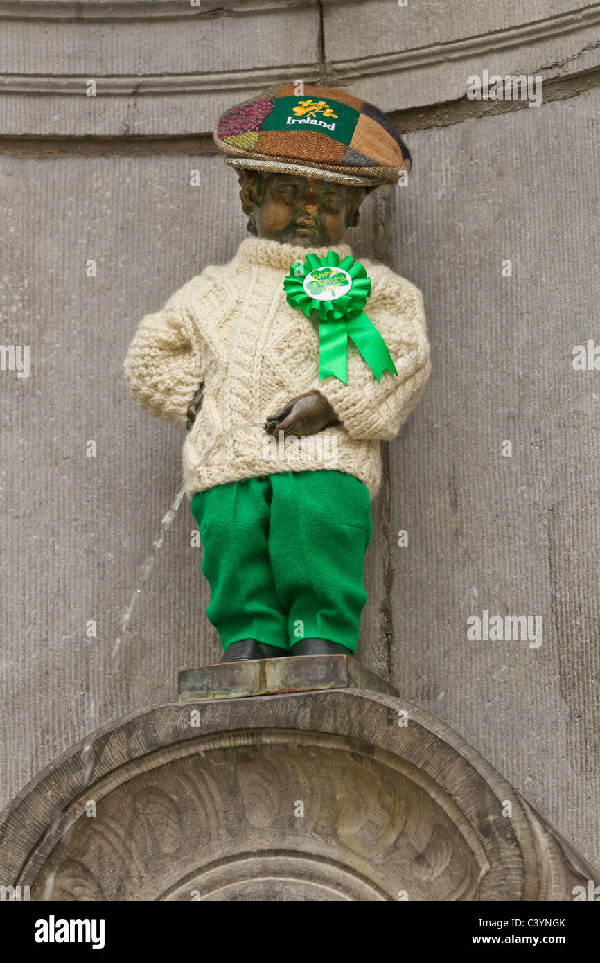 manneken pis statue brussels irish costume Stock Photo