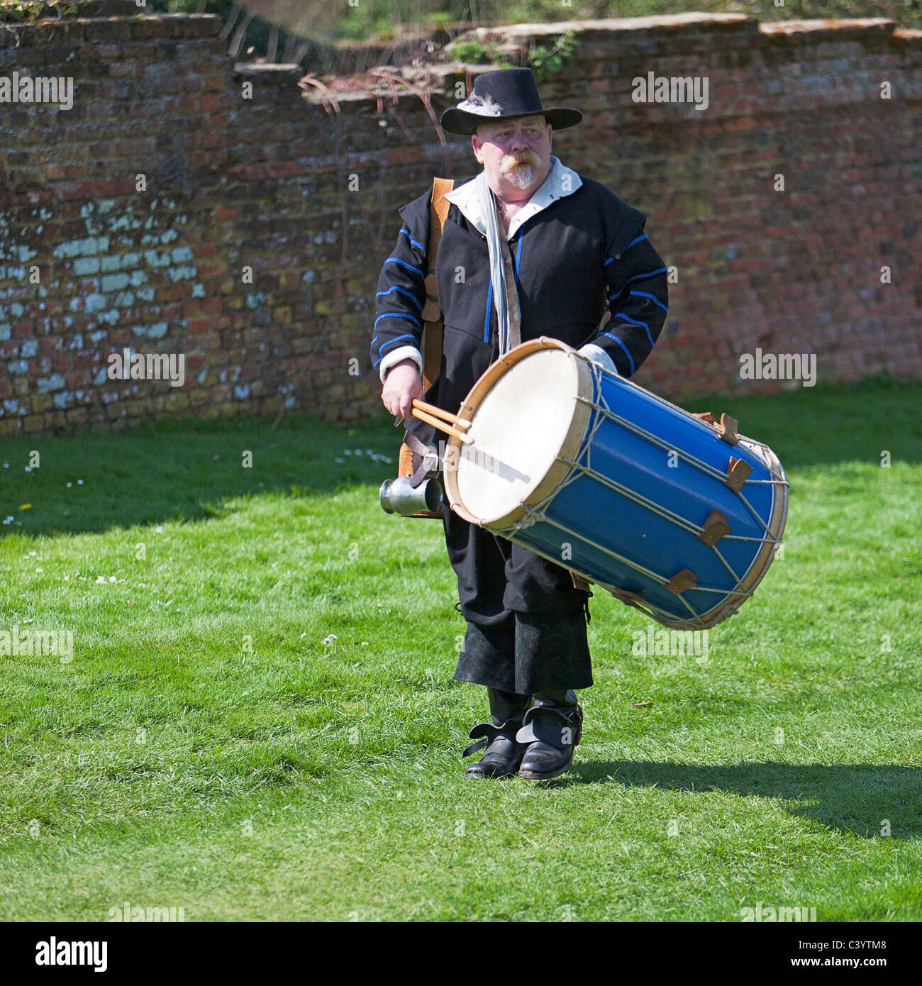 Military snare drum hi-res stock photography and images - Alamy