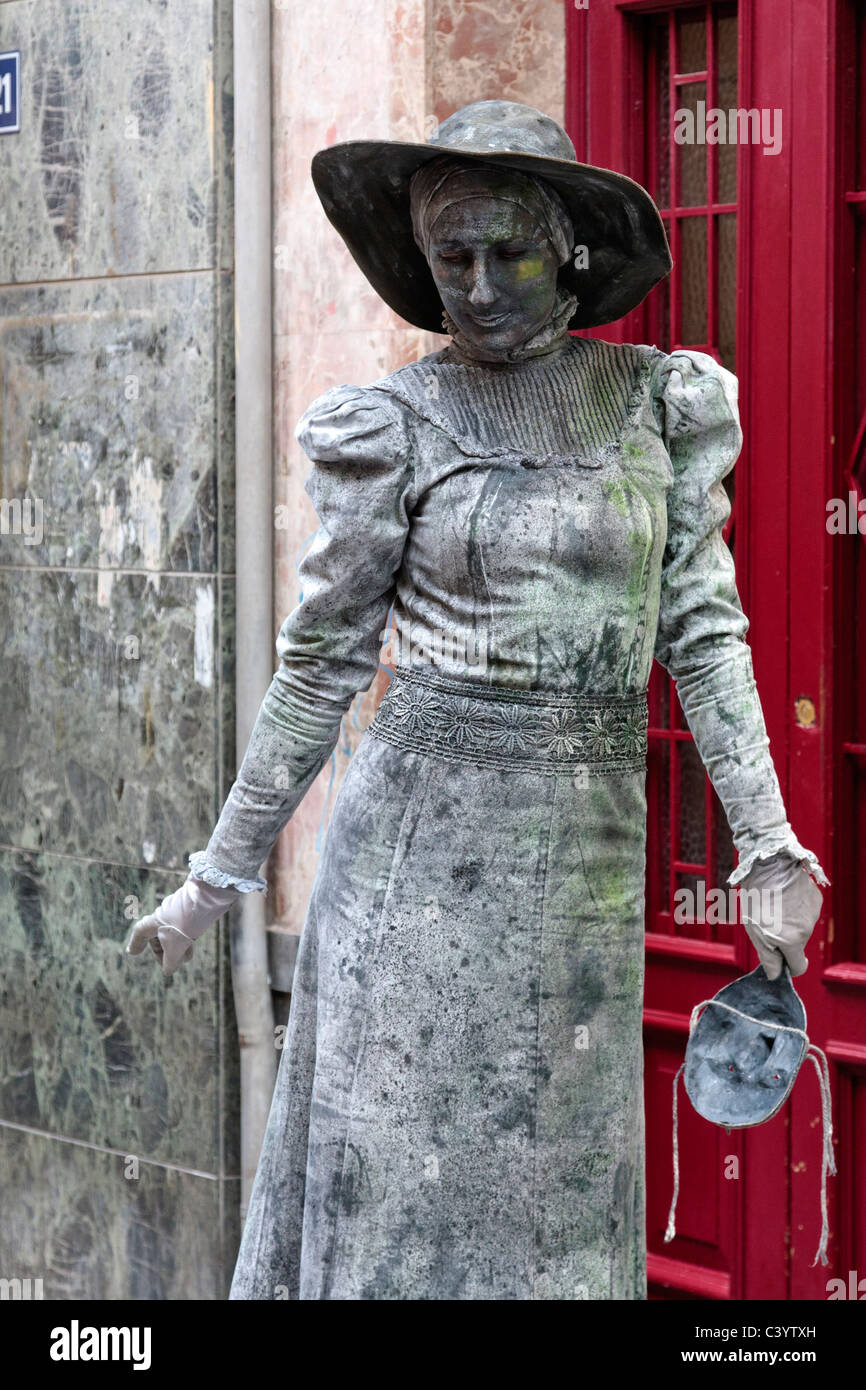 A living statue actress on the street in Santa Cruz during Carnival