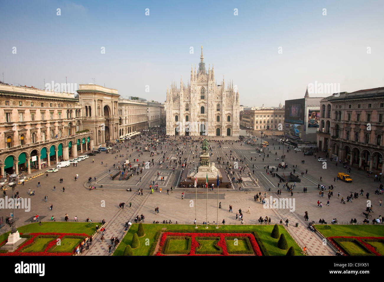 Italy, Europe, Milano, Milan, cathedral, dome, church, place, meadow, tourist Stock Photo