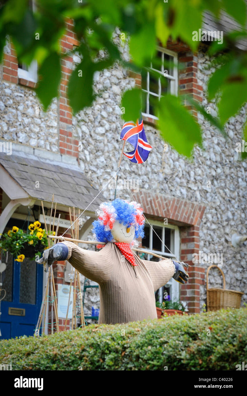 Scarecrow scare crow rural hi-res stock photography and images - Alamy