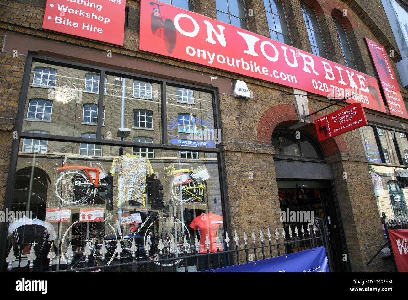 London Bicycle Shop Stock Photo Alamy