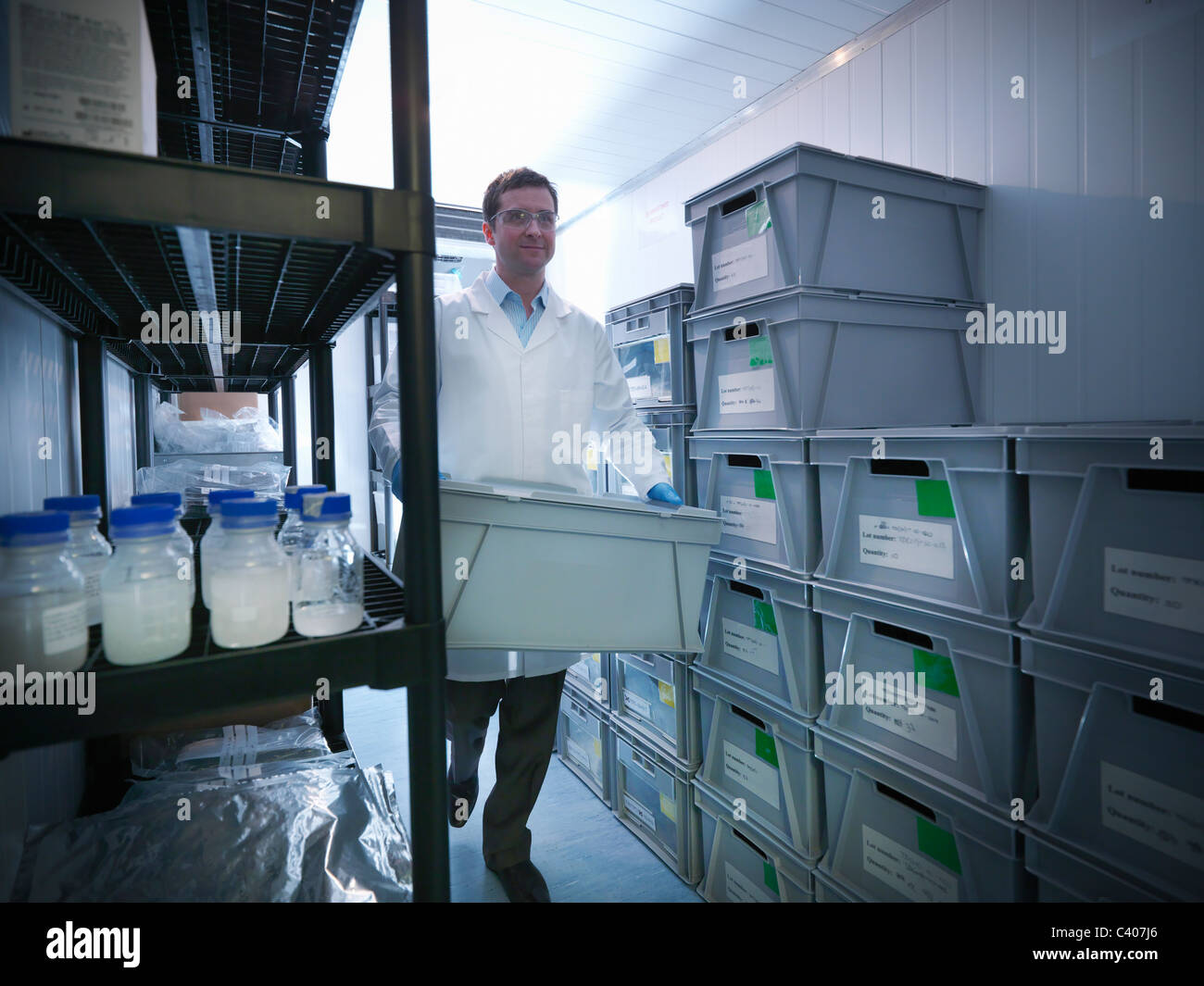 Laboratory storage hires stock photography and images Alamy