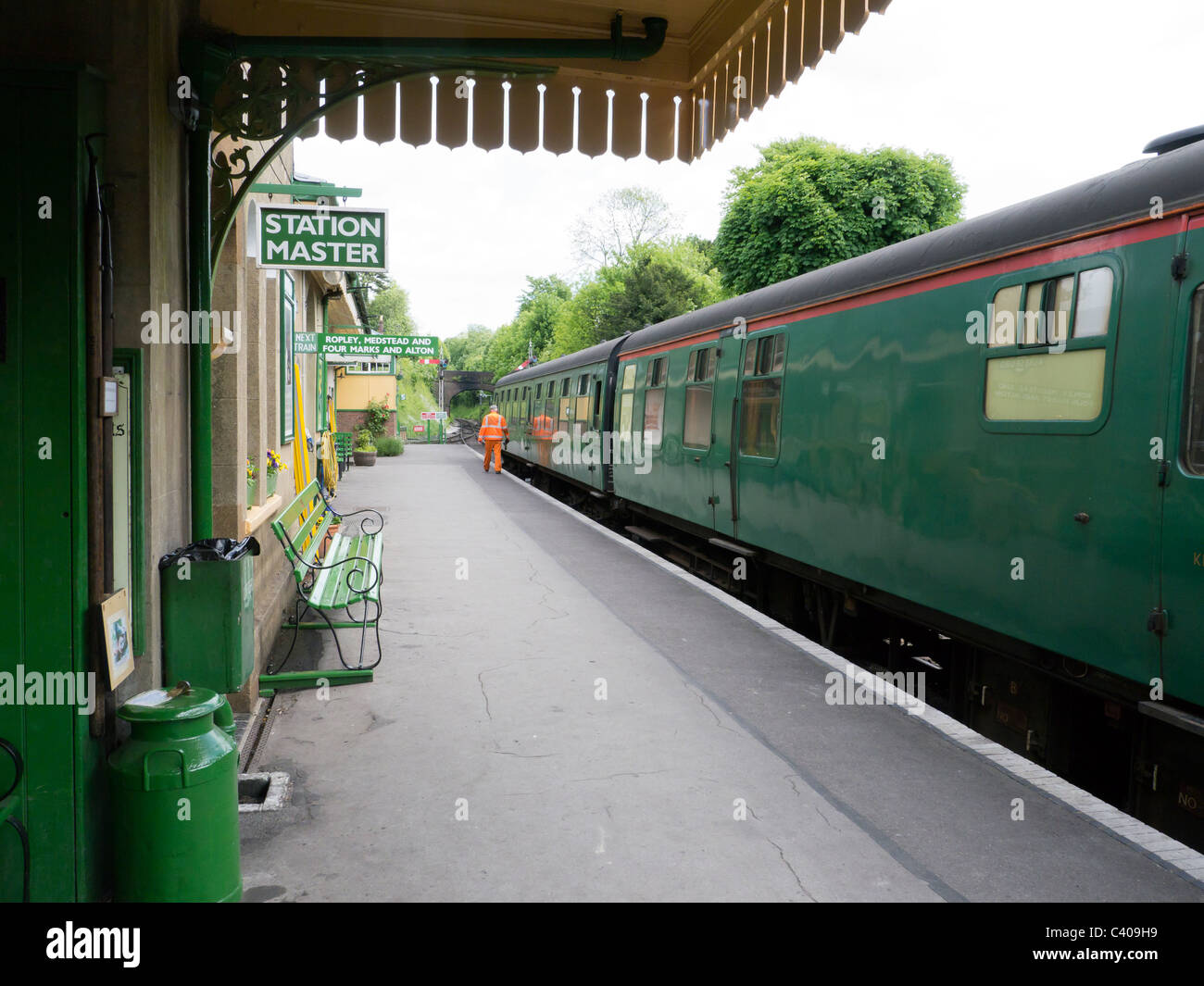 A train at Alresford Station on the Mid Hants Railway (the Watercress Line), Hampshire, England Stock Photo