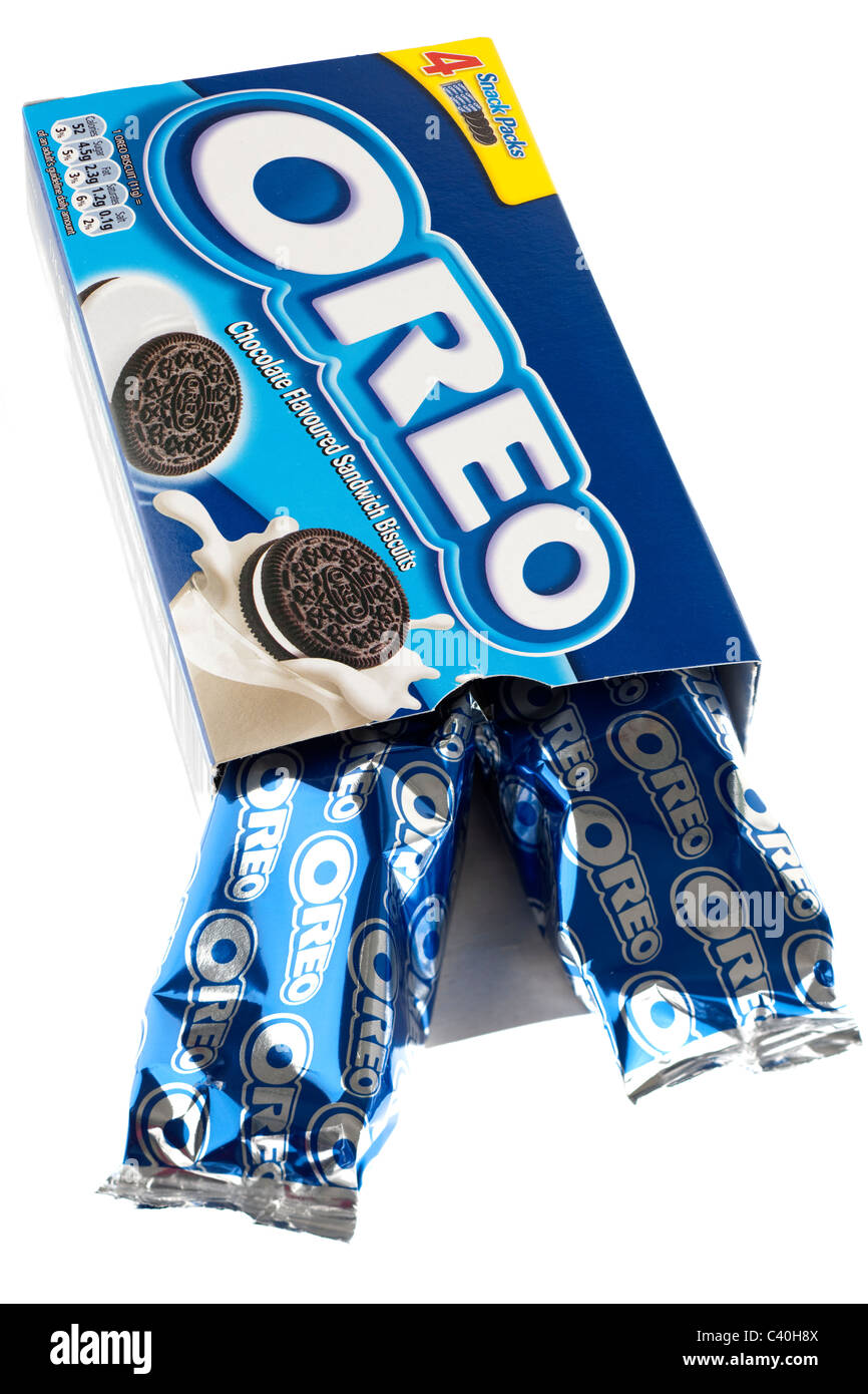 Box of 4 snack packs Oreo biscuits Stock Photo
