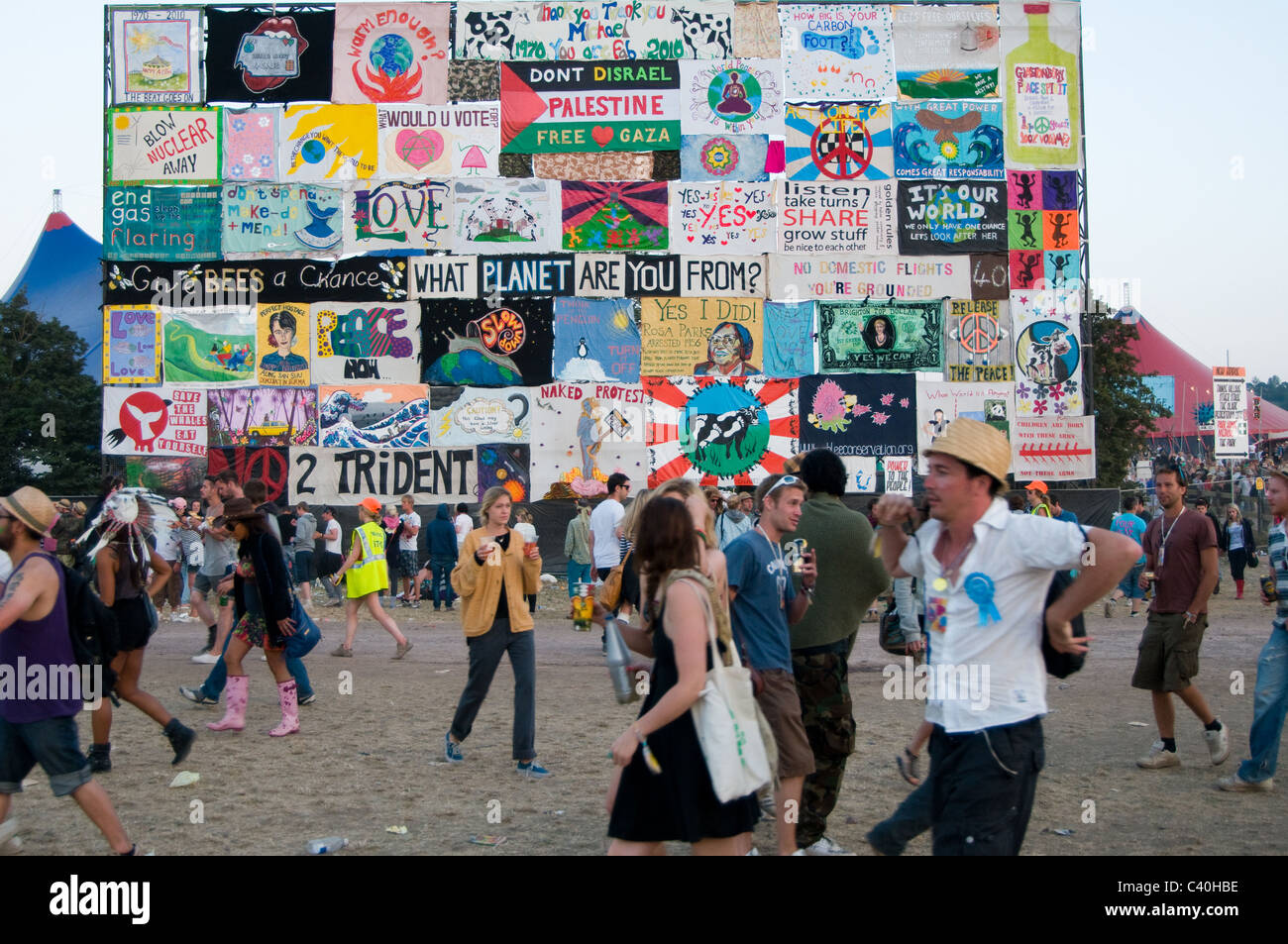 Poster Painting Mural What Planet Are You From Stock Photo Alamy Poster painting mural what planet are you from stock photo alamy