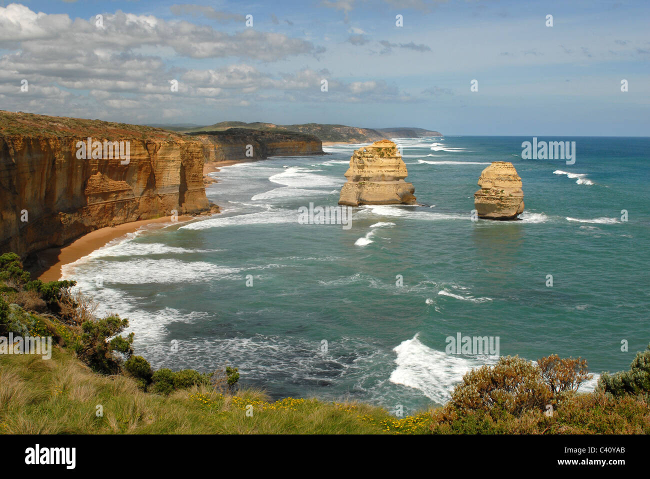 Rock formations near Loch Ard Gorge in Port Campbell National Park's Shipwreck Coast at the Great Ocean Road, Victoria Stock Photo