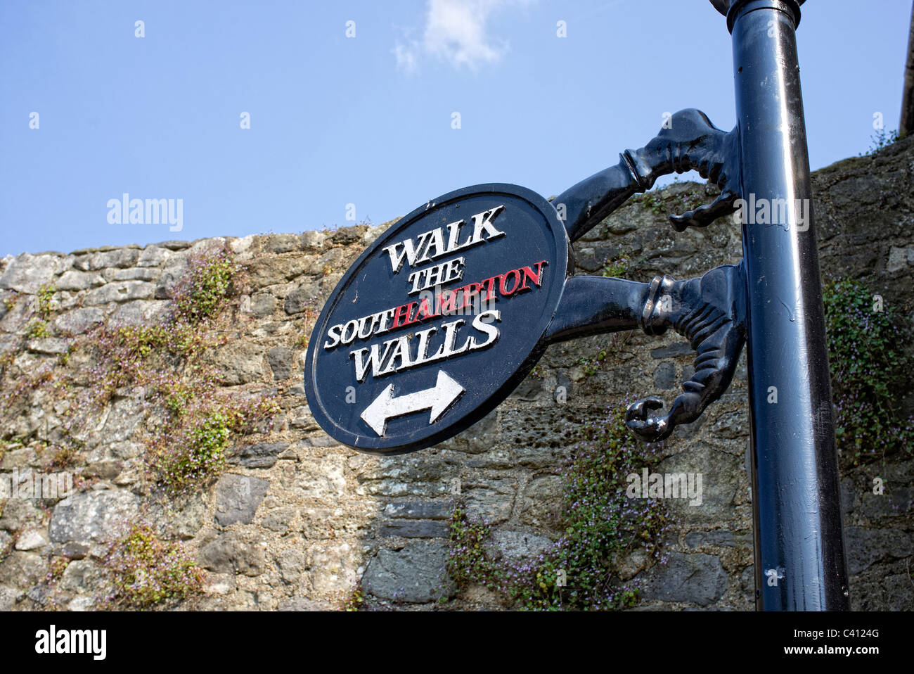 Southampton walls signage hi-res stock photography and images - Alamy