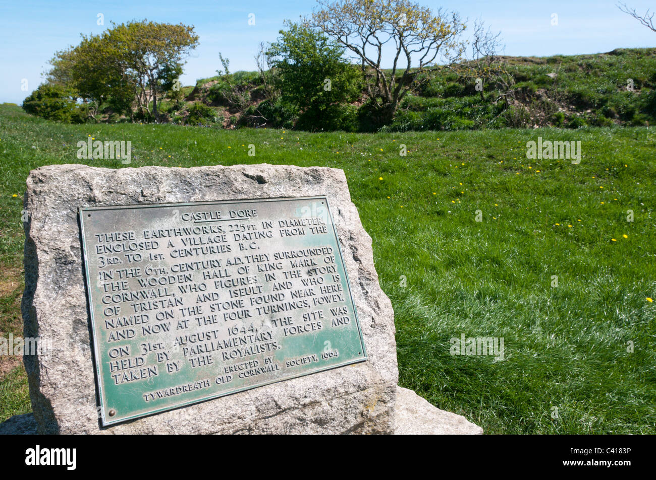 Interpretative sign at Castle Dore hill fort, the site of the civil war Battle of Lostwithiel in  Cornwall Stock Photo