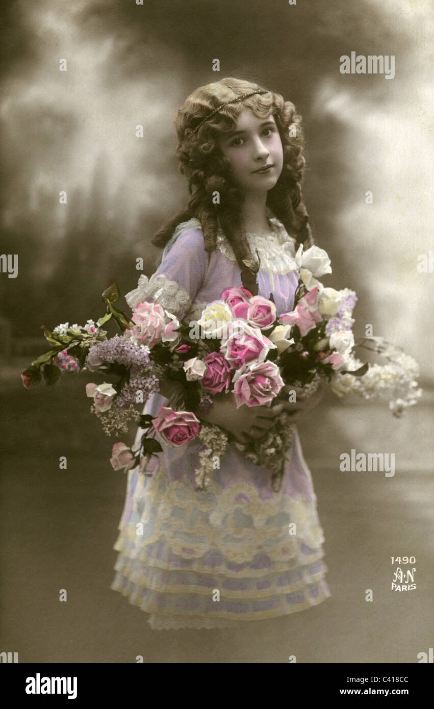 kitsch / souvenir, postcard, postcard, coloured, girl with bunch of roses, France, circa 1900, Additional-Rights-Clearences-Not Available Stock Photo