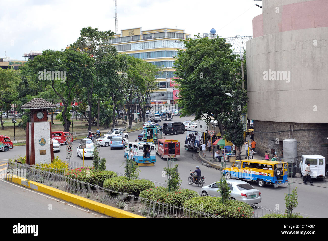 Osmena circle fuente cebu city hi-res stock photography and images - Alamy