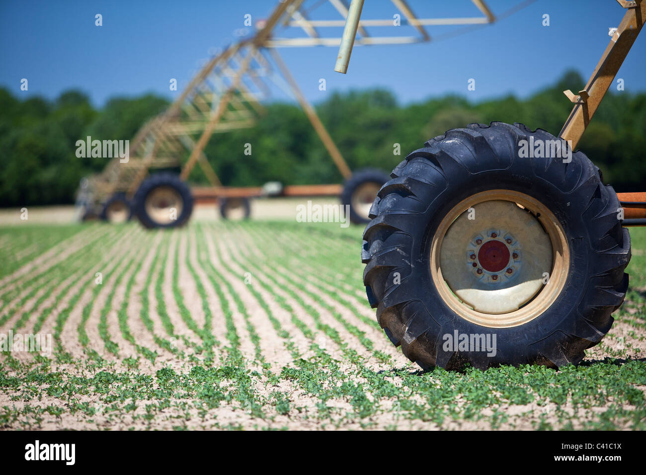 Center pivot irrigation america hi-res stock photography and images - Alamy