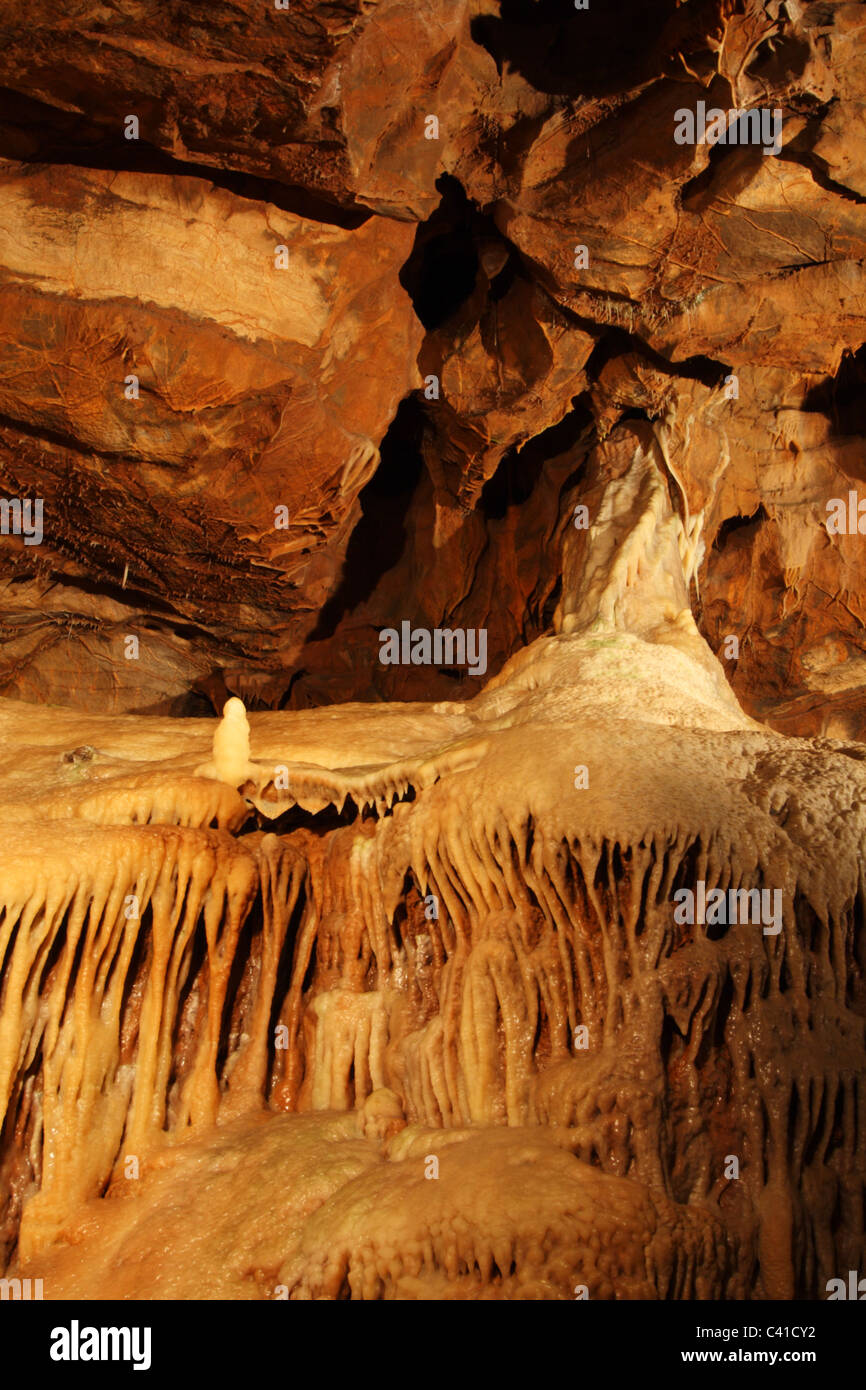 Underground rock formations and stalactites and stalagmites in Cheddar Caves, Cheddar Village, Somerset, United Kingdom Stock Photo