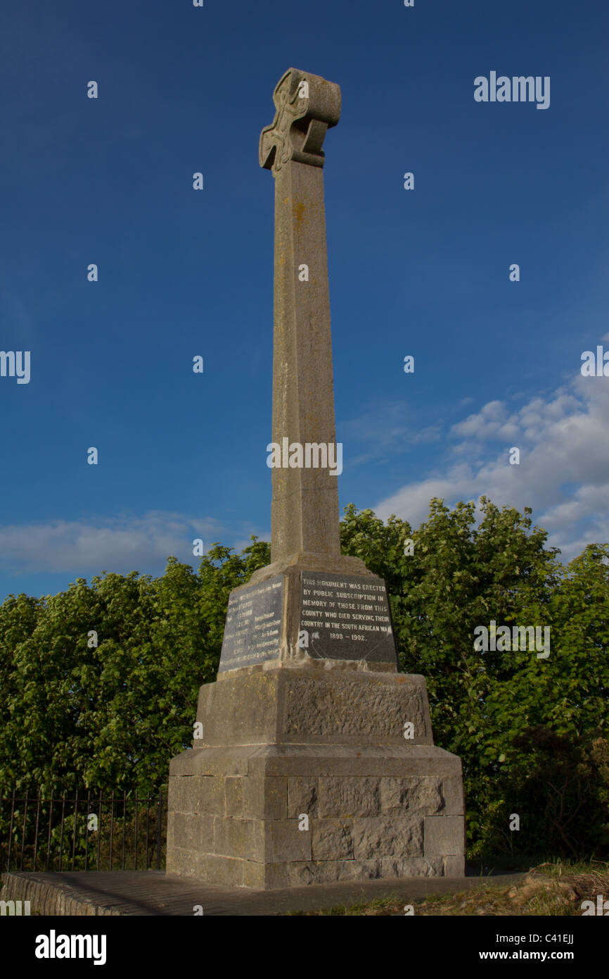 Africa War Memorial Cross at Twthill, Caernarfon Stock Photo Alamy
