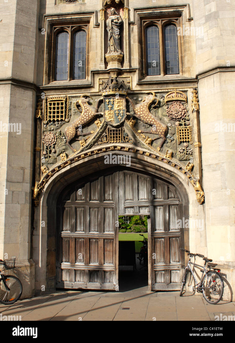 Entrance gate Christ's College Cambridge Stock Photo Alamy