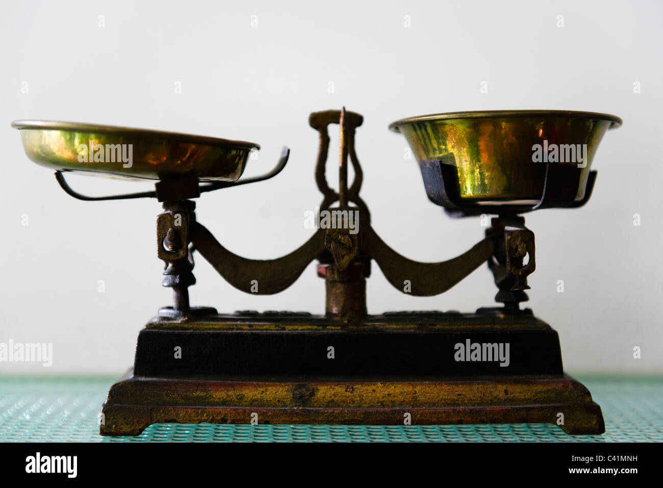 Antique two pan balance scale Stock Photo Alamy